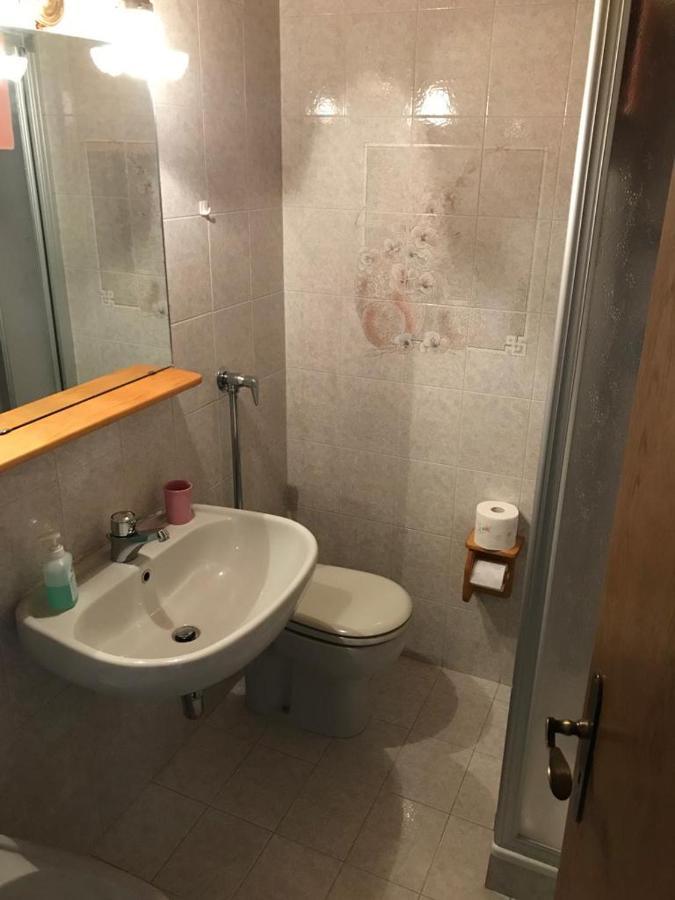 Affittacamere Iragidor Cortina dʼAmpezzo Habitación foto