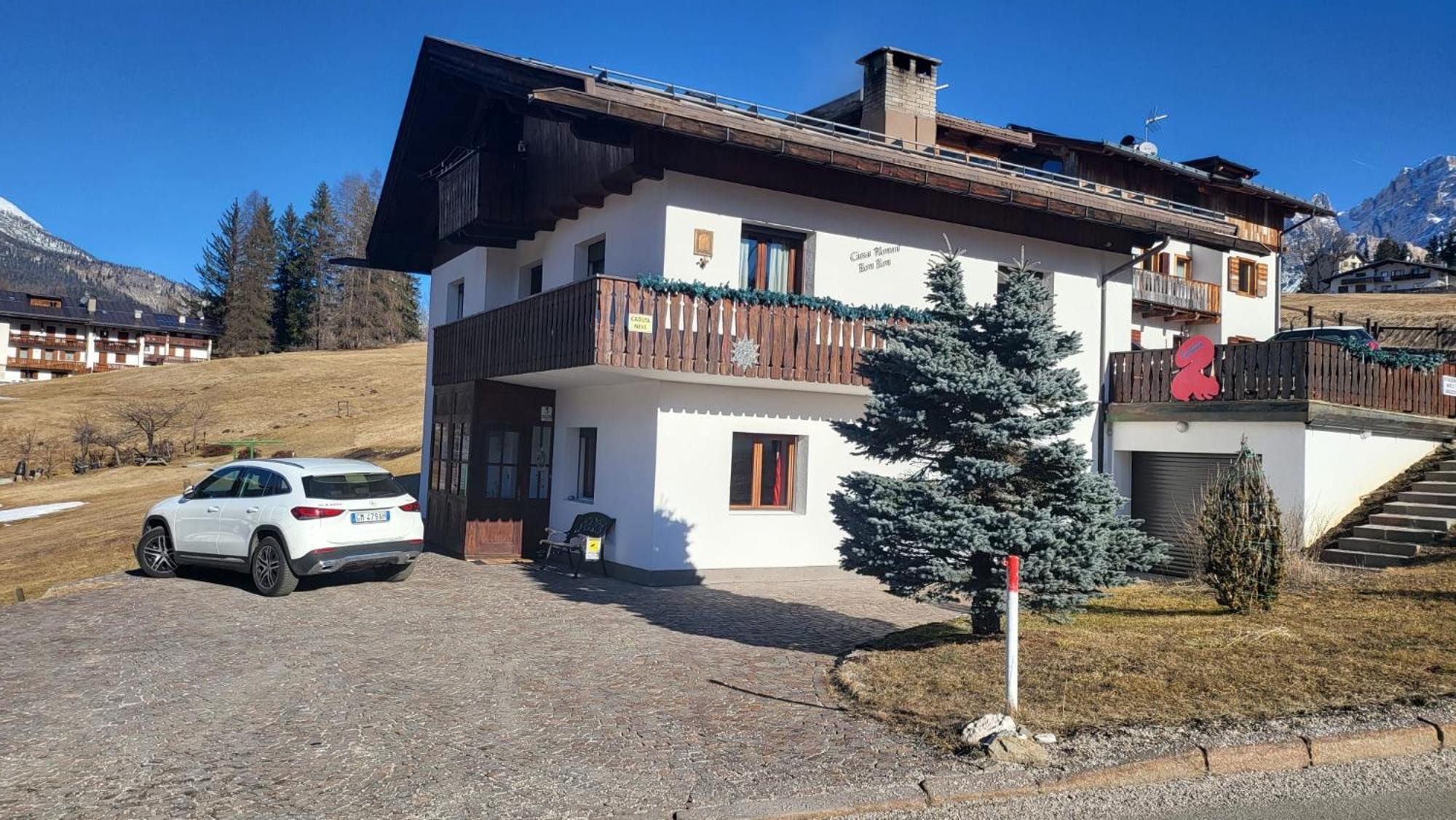 Affittacamere Iragidor Cortina dʼAmpezzo Exterior foto
